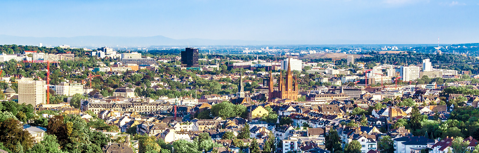 Panorama von Wiesbaden mit der Marktkirche
